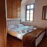 Dafnon Stone House * 利昂尼迪翁