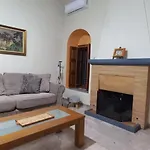Dafnon Stone House Casa de Férias Leonídion