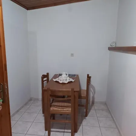 Dafnon Stone House Hébergement de vacances