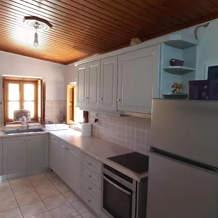 Dafnon Stone House Vakantiehuis Leonídion