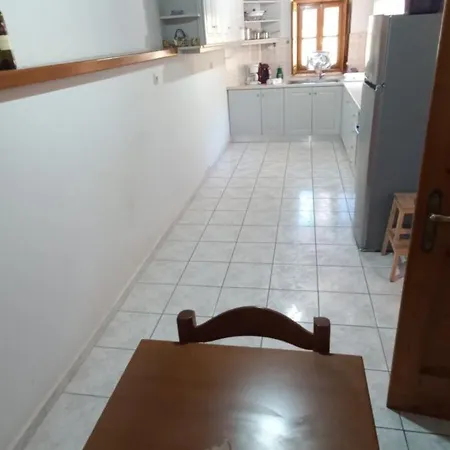 Dafnon Stone House Hébergement de vacances