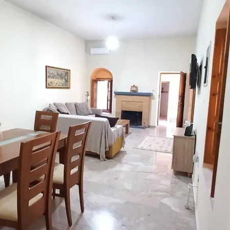 Dafnon Stone House Vakantiehuis Leonídion