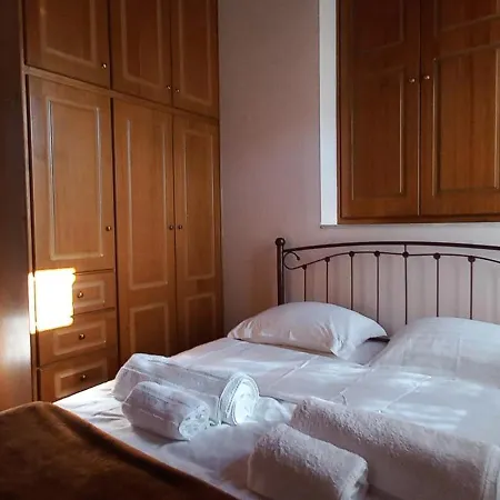 Vakantiehuis Dafnon Stone House Leonídion