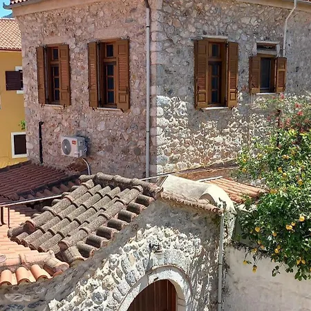 Casa de Férias Dafnon Stone House Leonídion