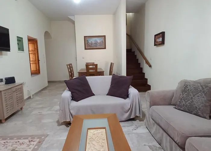 Dafnon Stone House Leonídion