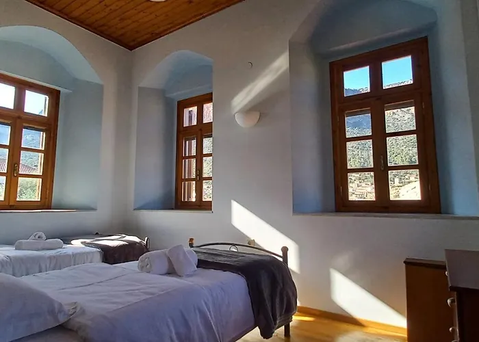 Dafnon Stone House * Leonídion