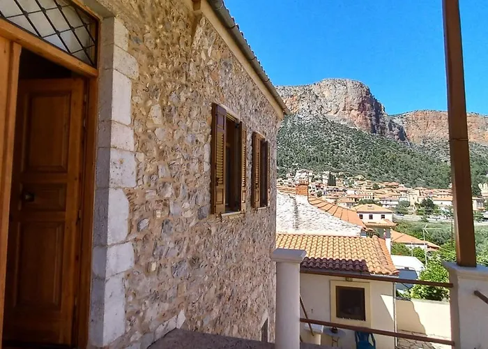 Dafnon Stone House *