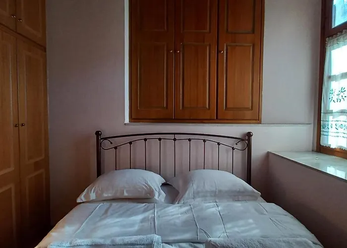 Дом отдыха Dafnon Stone House *